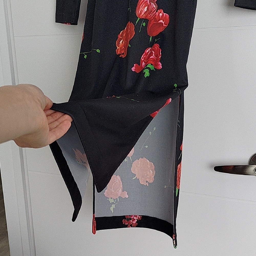 Black and Red Sheath Dress with Mock Neck - Picture 2 of 8
